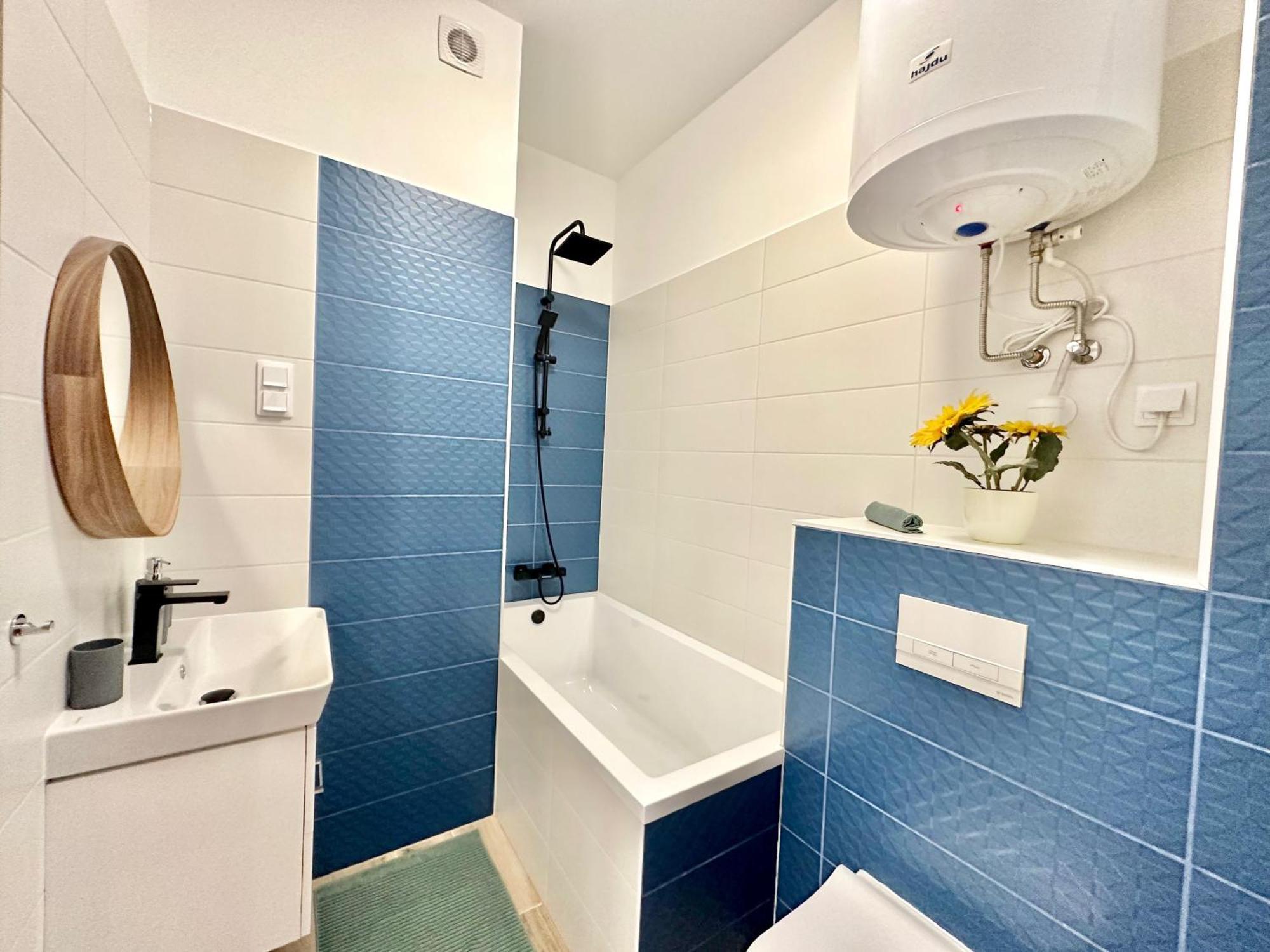 Brand New Dobhouse#2bdr#2bthr Apartment