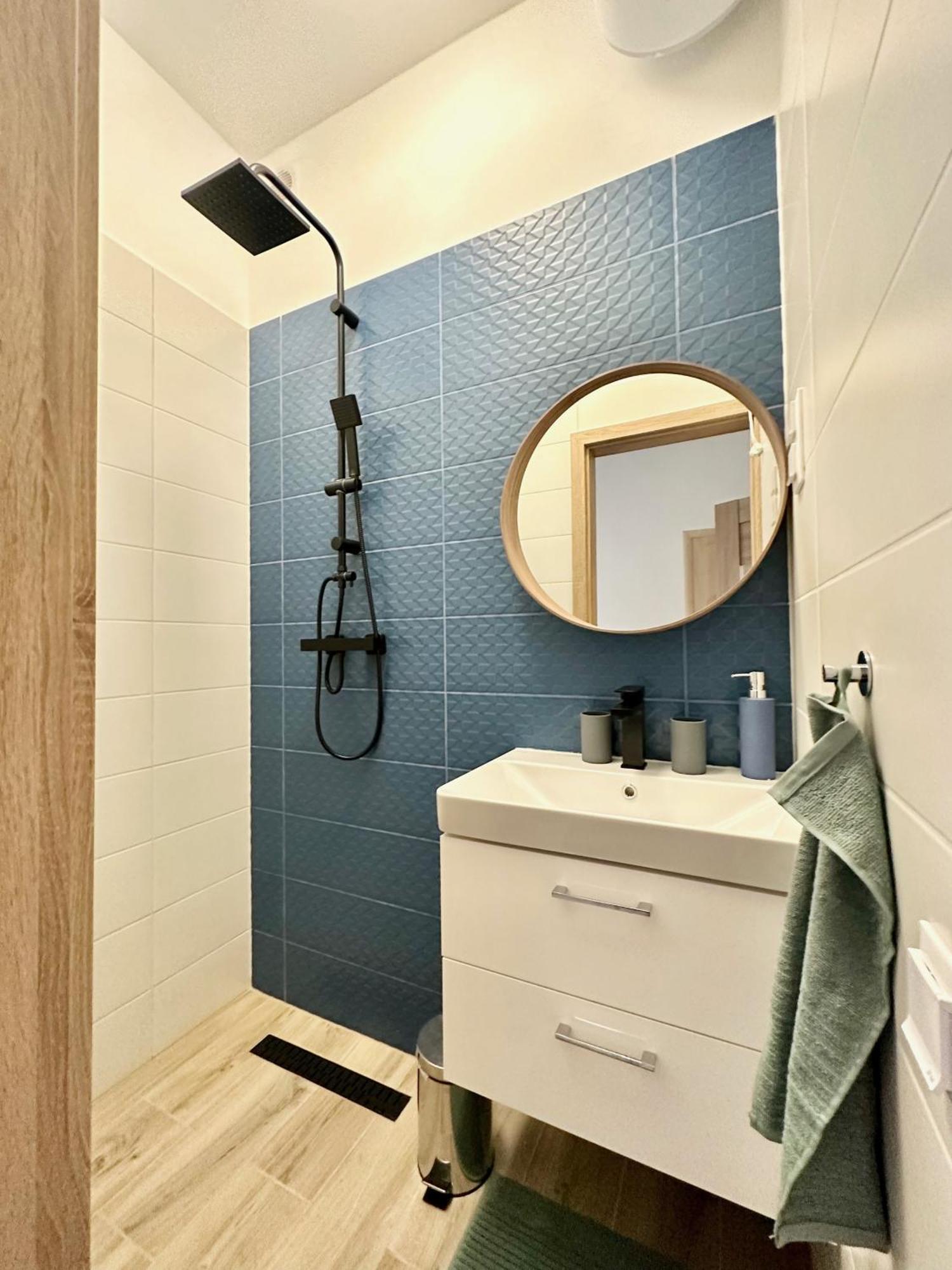 Brand New Dobhouse#2bdr#2bthr Apartment *