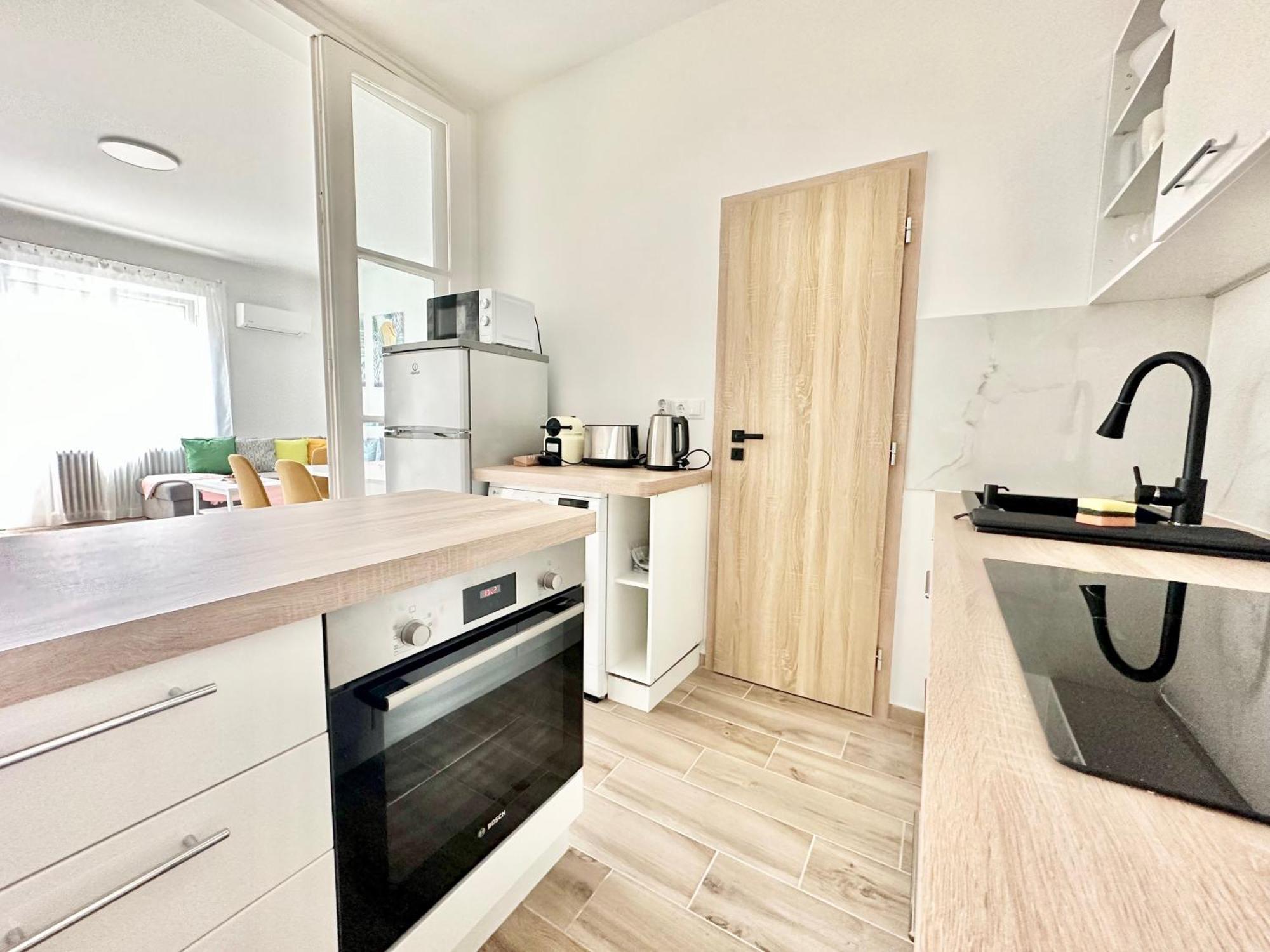 Apartment Brand New Dobhouse#2bdr#2bthr Budapest